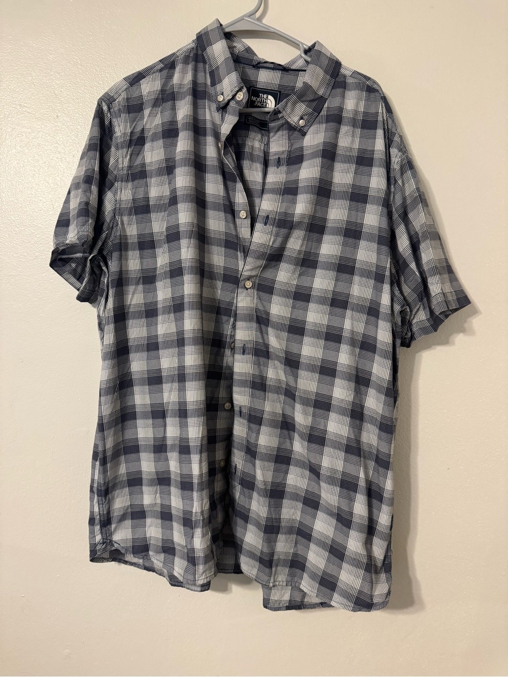 The North Face Men's Blue & Gray Plaid Short-Sleeve Button-Down